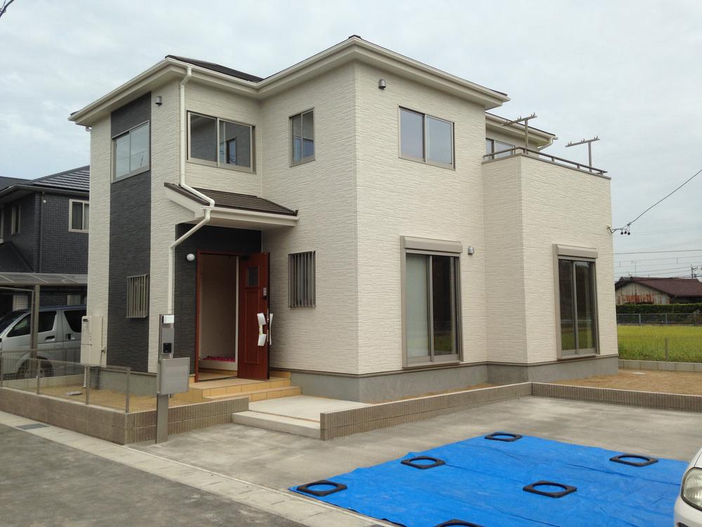 Local appearance photo