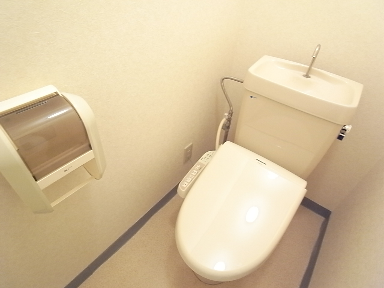 Toilet. Popular rise in ↑ Washlet is equipped