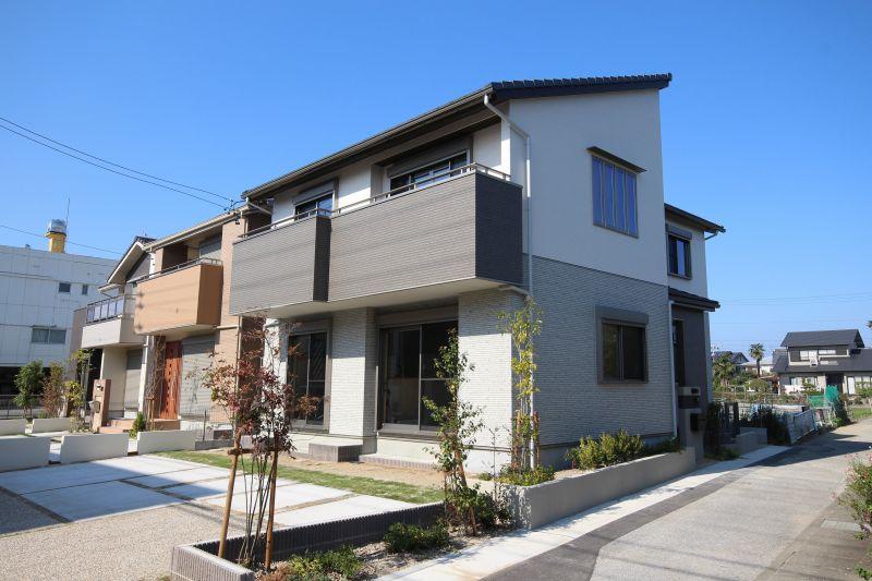 Local appearance photo. Local (10 May 2013) Shooting