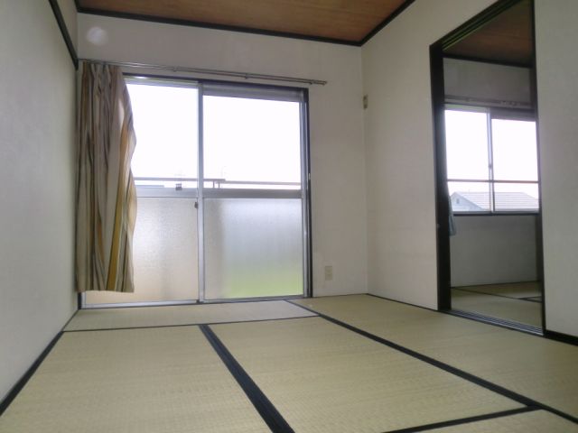 Living and room. Modern tatami rooms sum. 
