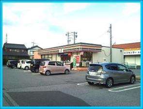 Convenience store. Seven-Eleven 552m to Ogaki Nakagawa-cho 4-chome