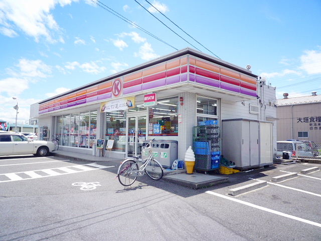 Convenience store. 76m to Circle K top surface store (convenience store)