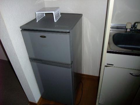 Other room space. refrigerator