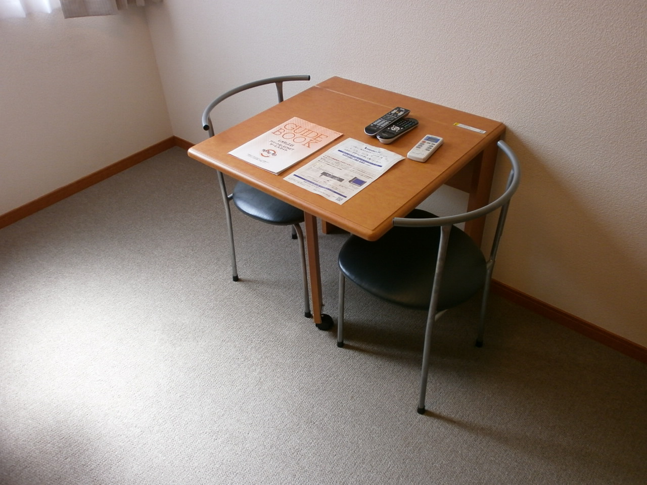 Other room space. Furniture (chair ・ Folding Shikitsukue)