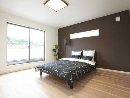 Chic dark brown, We directed the composure of the entire space / "Tree kori house" model house ・ The main bedroom (3-10-2 Building)