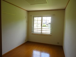 Other room space. How is it in the bedroom?