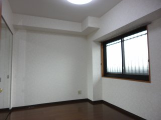 Other room space. How is it in the bedroom?