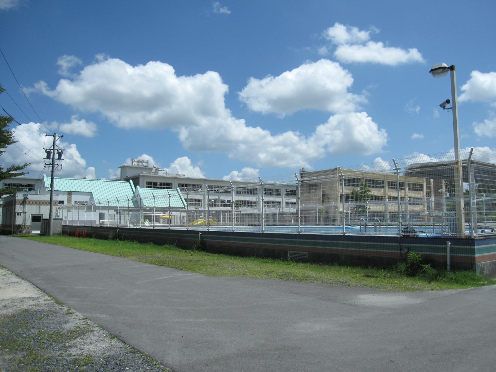 Primary school. Tajimi until Municipal Kasahara elementary school (elementary school) 2311m