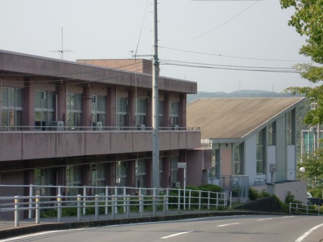 Junior high school. Municipal Tajimi until junior high school (junior high school) 1600m