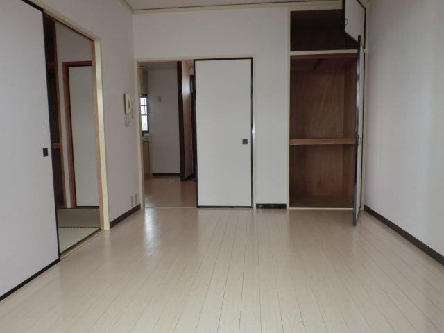 Living and room. More we produce more bright white floor room. 