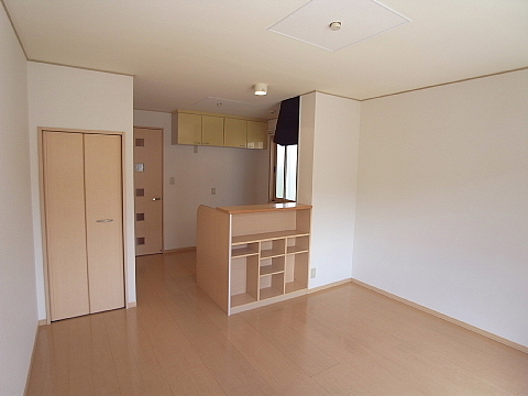 Living and room. Living of open-minded counter kitchen ☆ 