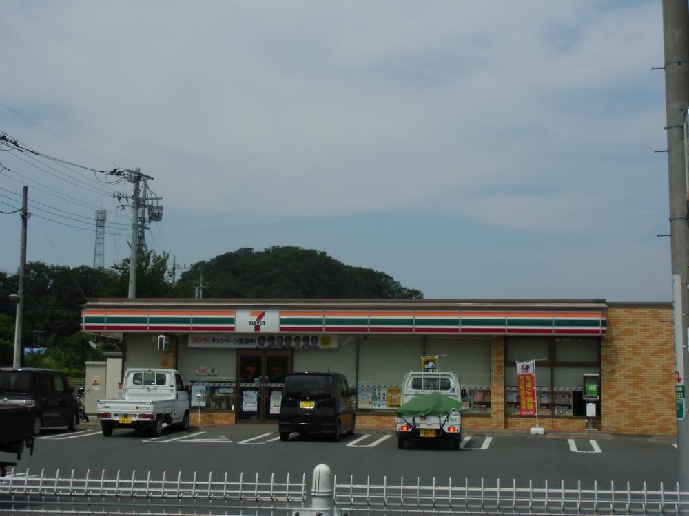 Convenience store. 841m to Seven-Eleven Annaka Yoneyama shop