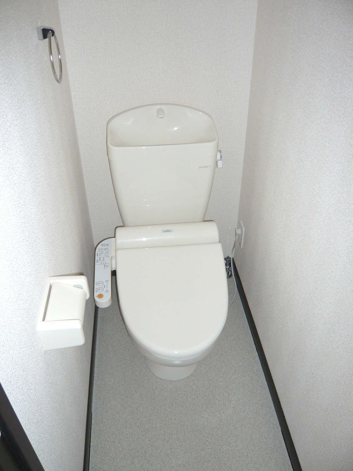 Toilet. Of course, it is with warm water washing toilet seat