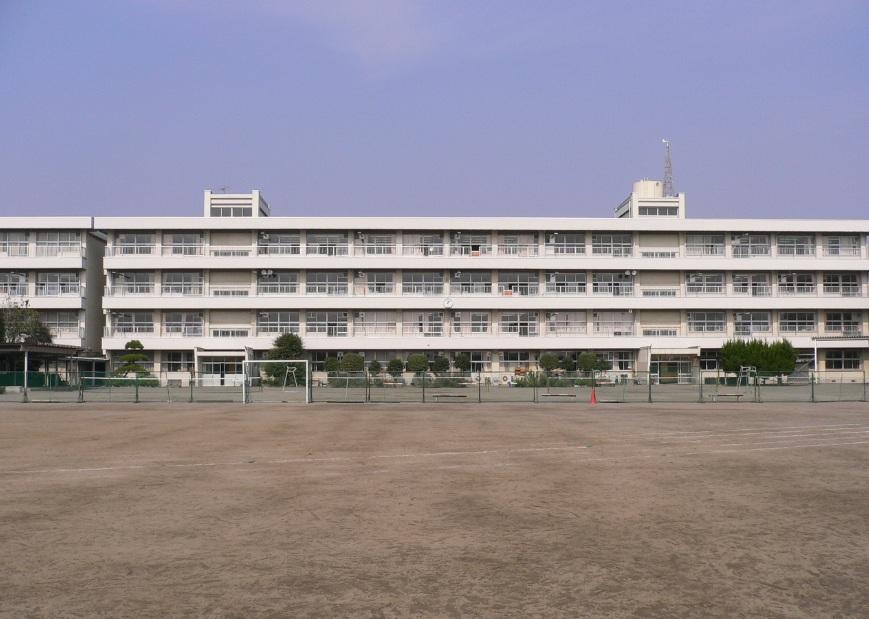 Junior high school. Annaka Municipal Matsuida to South Junior High School 1265m
