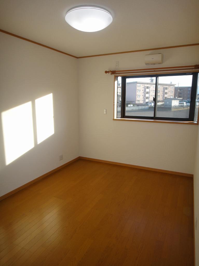 Non-living room. Second floor Western-style 6 tatami