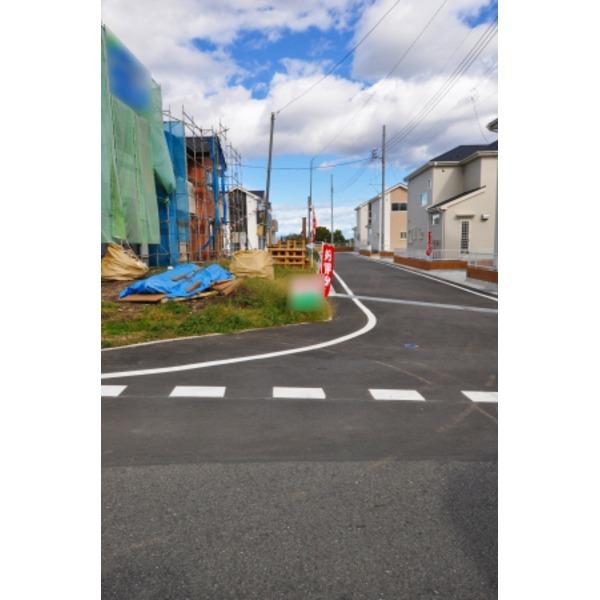 Local photos, including front road.  ☆ Local Photos ☆ 