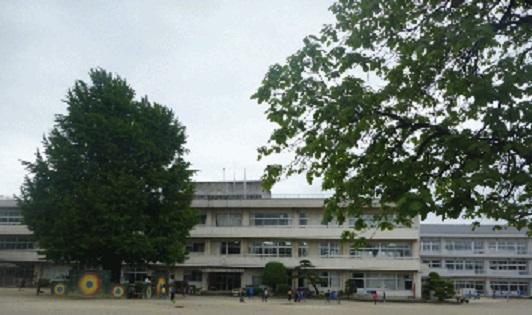 Primary school. Annaka Municipal Annaka up to elementary school 1090m