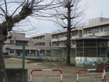 Primary school. 728m to Annaka Municipal Isobe elementary school (elementary school)