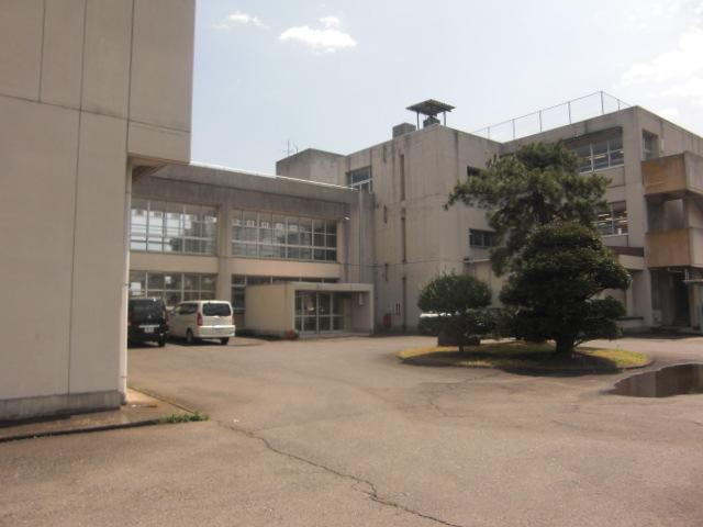 Junior high school. Annaka Municipal Matsuida to South Junior High School 622m