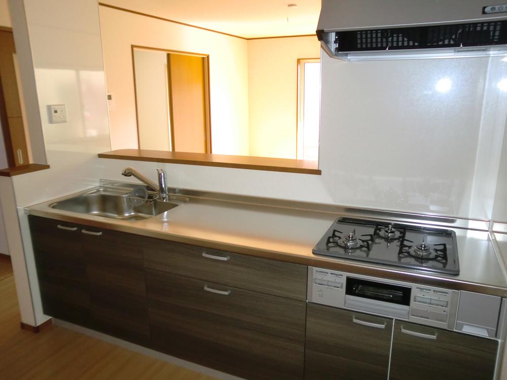 Same specifications photo (kitchen)