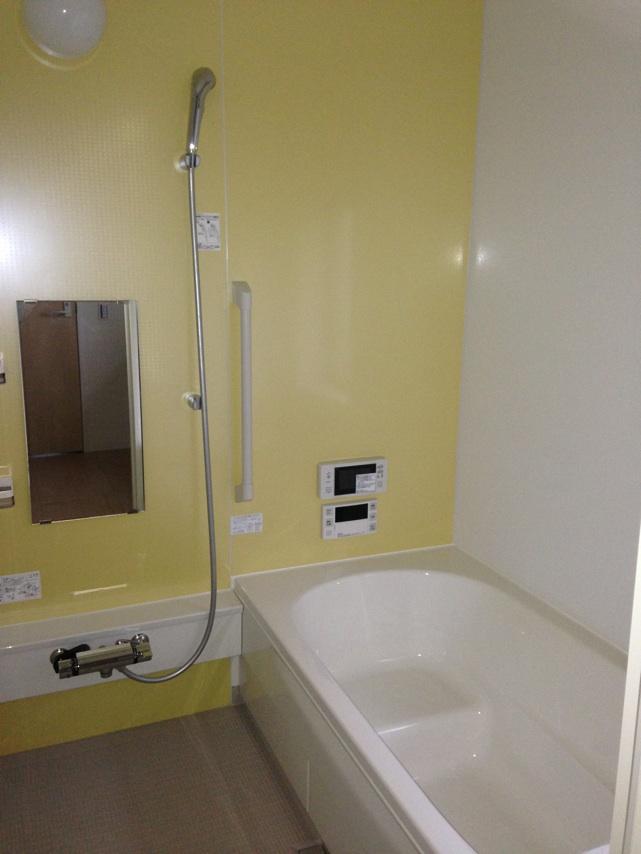 Bathroom. Bathing that heal slowly tired of the day, Double heat insulation structure which does not miss the warmth. Number of times reheating also to reduce and will be utility costs reduction. 