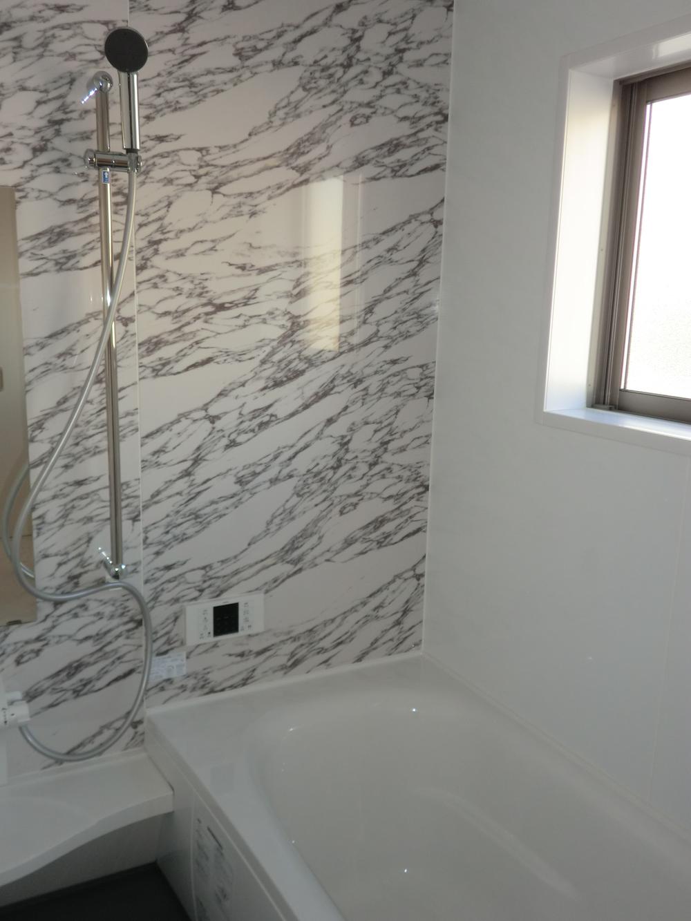 Bathroom. Indoor (11 May 2013) Shooting