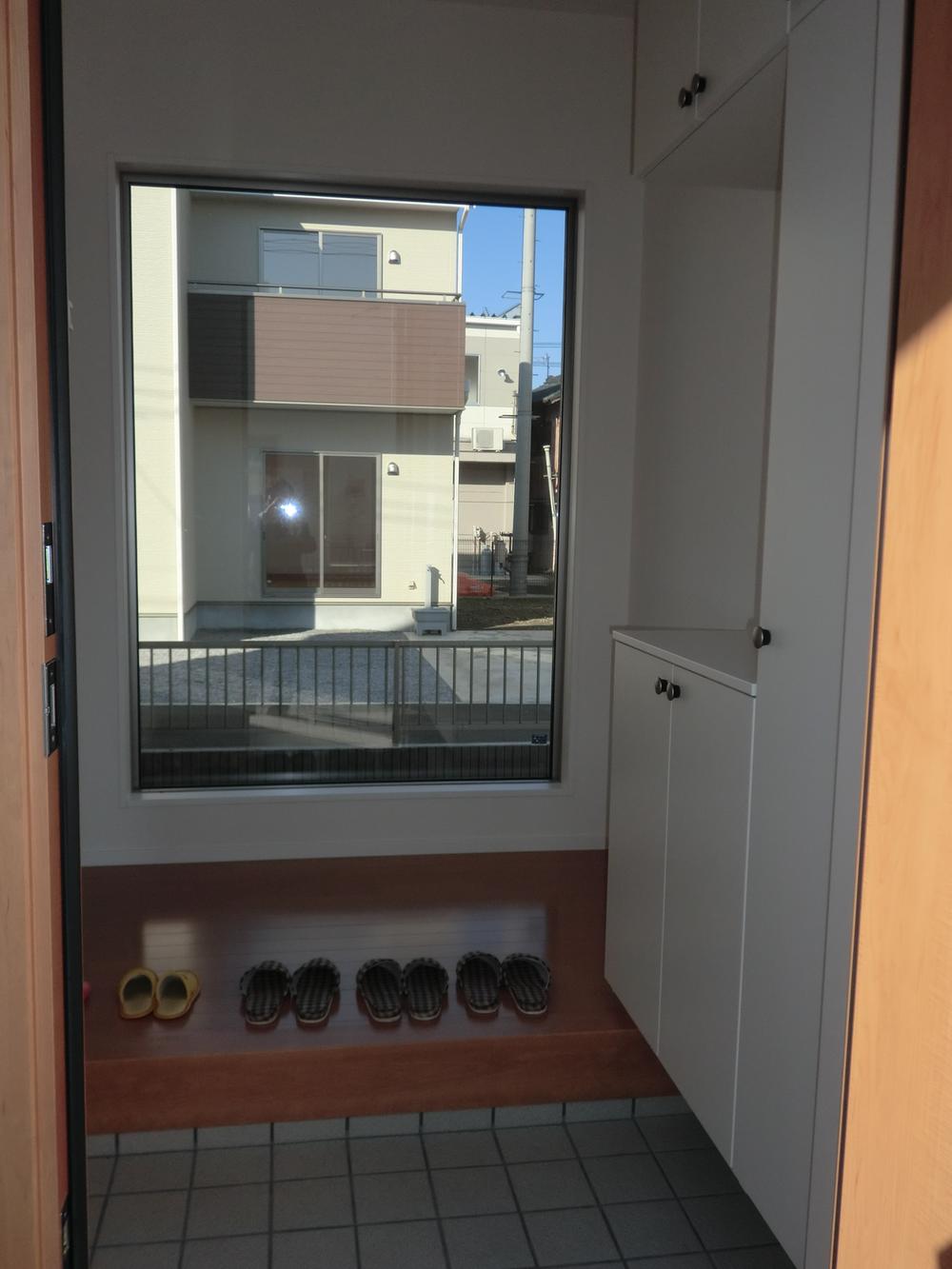 Entrance. Local (11 May 2013) Shooting