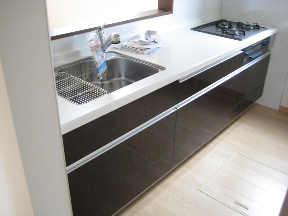 Same specifications photo (kitchen). Same specifications photos (appearance)
