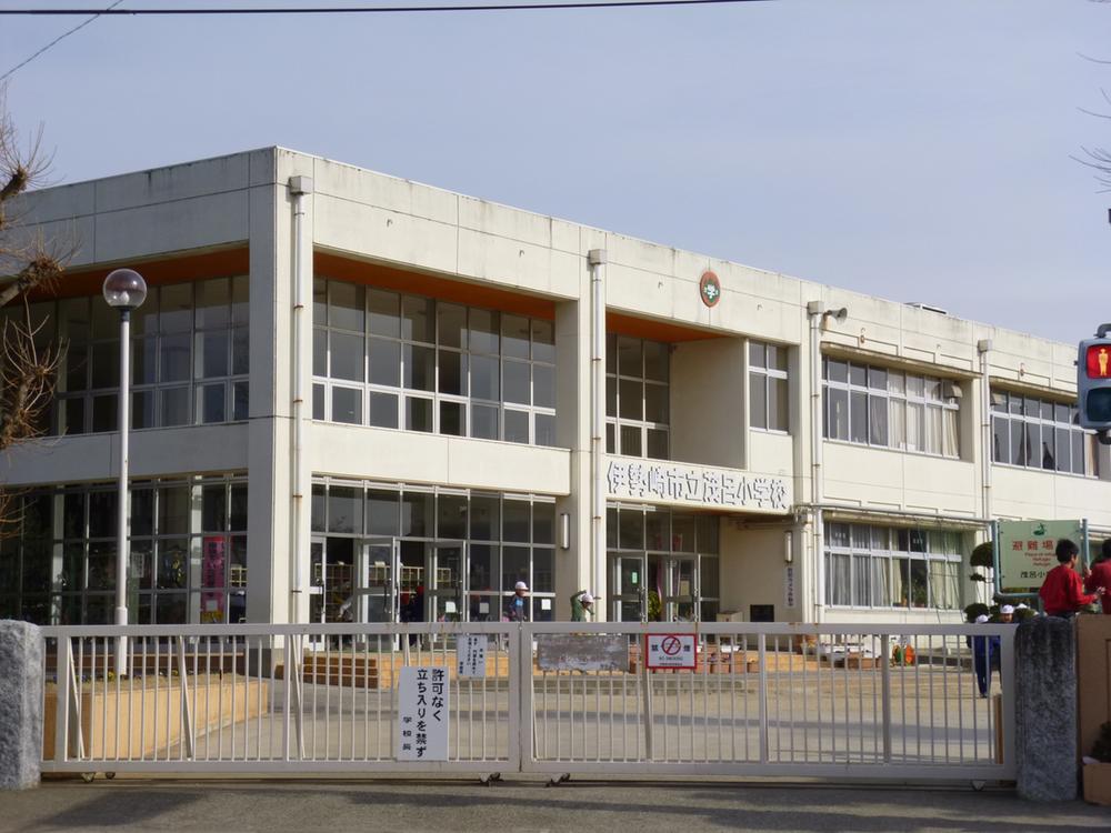 Primary school. Isesaki Municipal Moro to elementary school 1498m