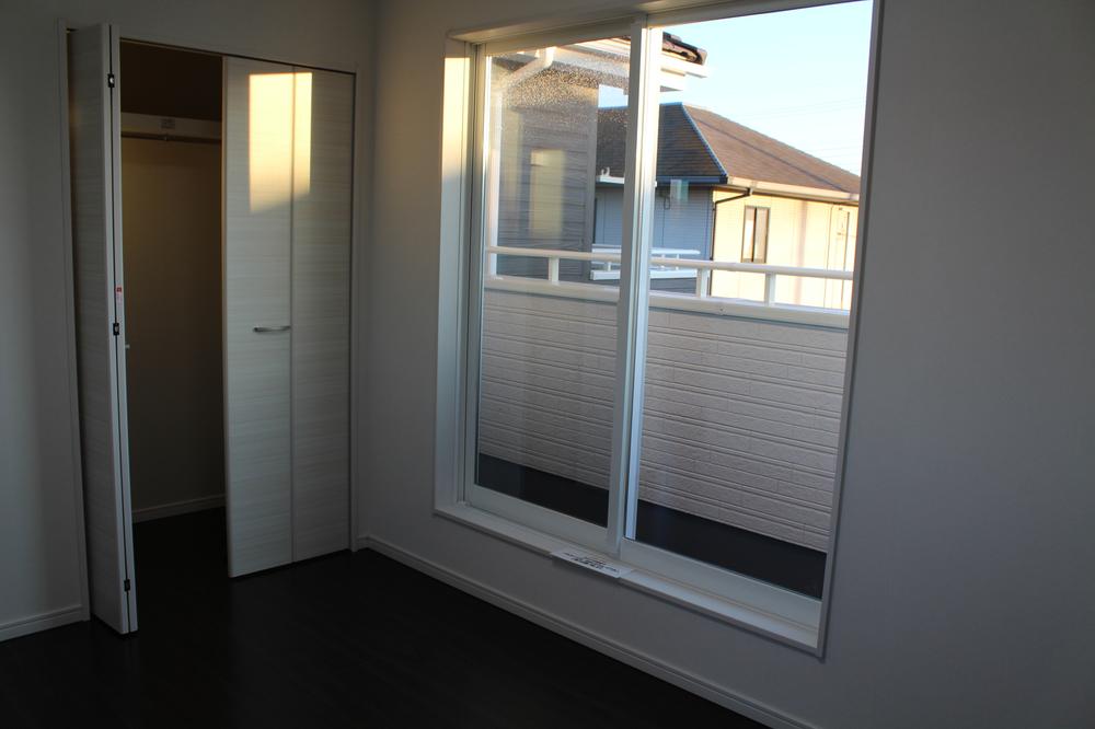 Other introspection. Western style room