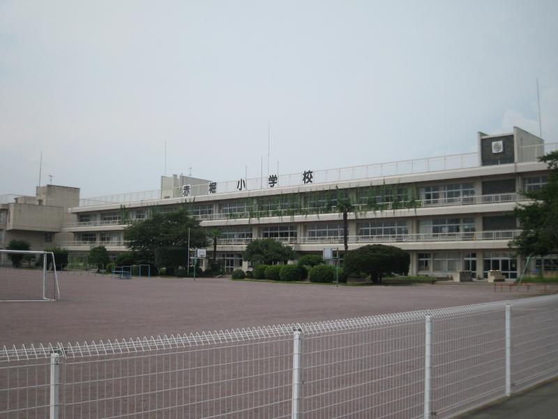 Primary school. Isesaki City Akahori to elementary school 1766m