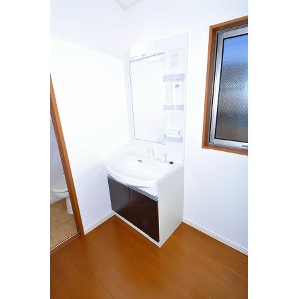 Wash basin, toilet. The company construction cases