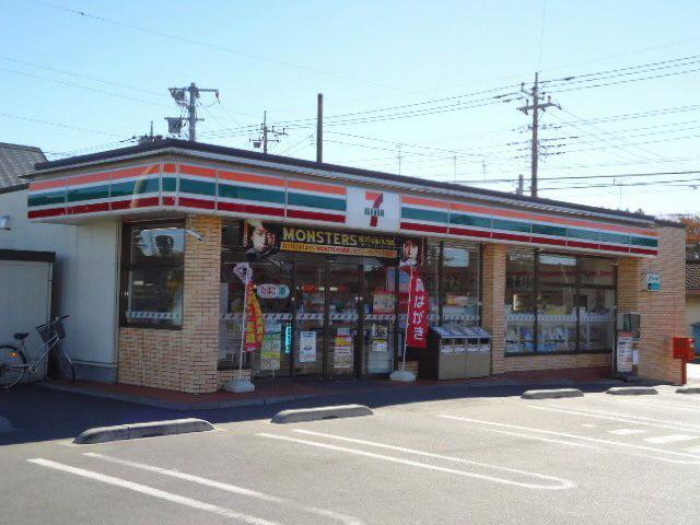 Convenience store. 416m to Seven-Eleven Isesaki Moro shop