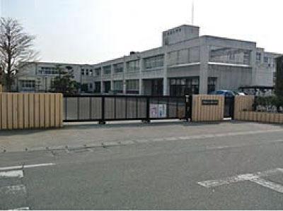 Primary school. Miyago until elementary school 430m