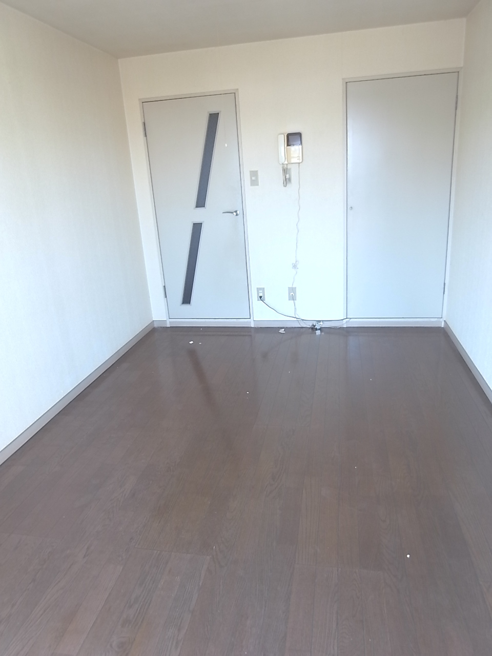Living and room. Isesaki Honcho Akkora Rent indoor flooring 3