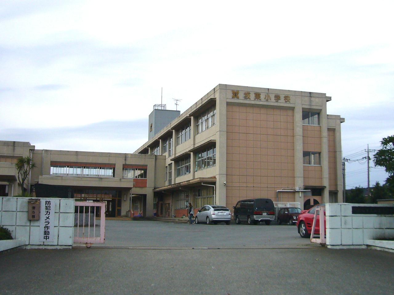 Primary school. 612m to Isesaki Municipal Bando elementary school (elementary school)