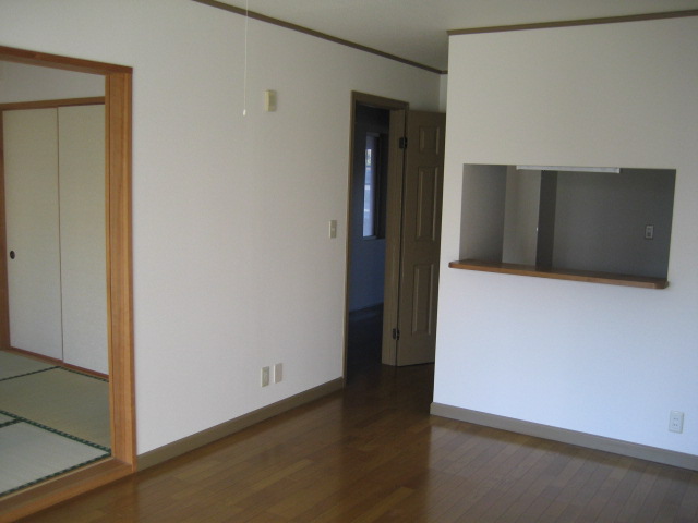 Living and room. LDK + Japanese-style room