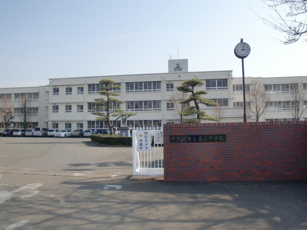 Junior high school. Isesaki 1756m to stand second junior high school
