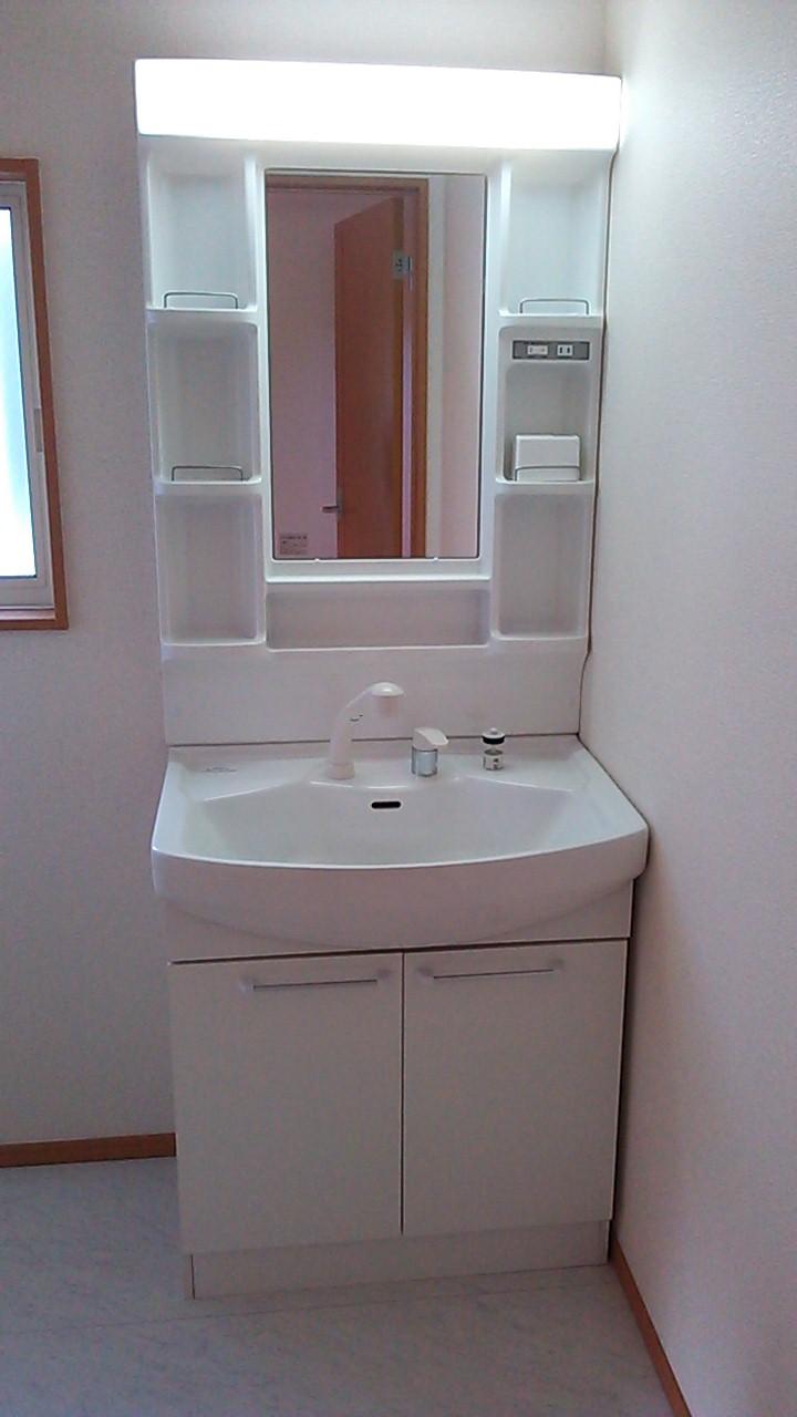 Wash basin, toilet. Indoor (13 May 2013) Shooting