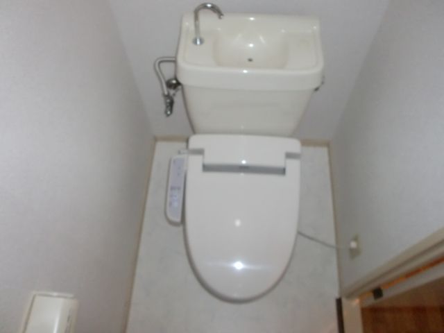Toilet. It comes with popular equipment Washlet.
