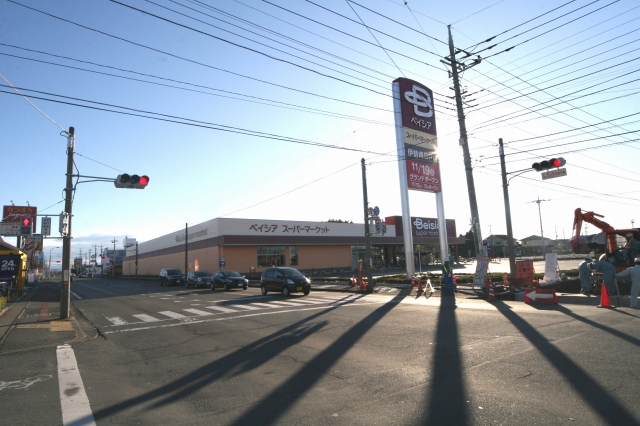 Supermarket. Beisia supermarket Isesaki bypass store up to (super) 687m