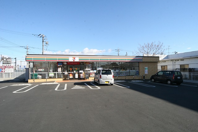 Convenience store. Seven-Eleven Isesaki Miyako-cho store (convenience store) to 170m