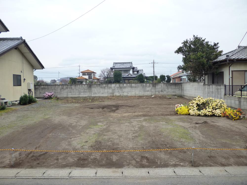 Local land photo.  ◆ The shape of the land is a substantially rectangular I think that it can respond to a variety of building! !