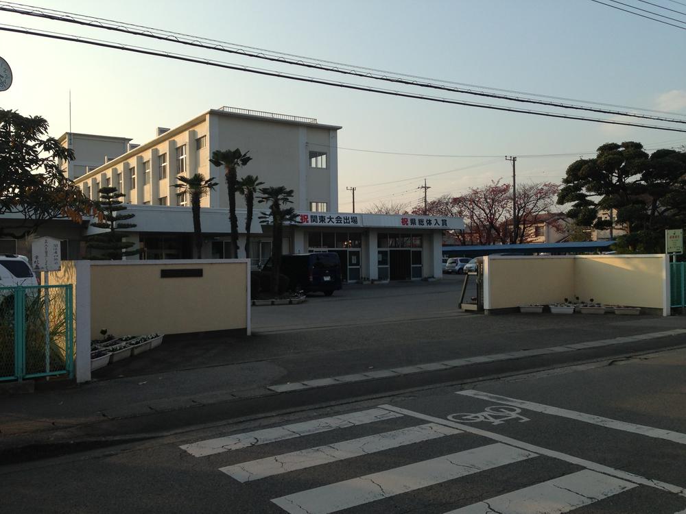 Junior high school. Isesaki Tatsudai 2001m until the third junior high school