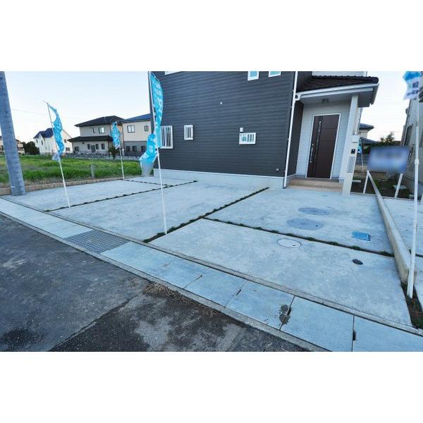 Parking lot.  ☆ Local Photos ☆ 