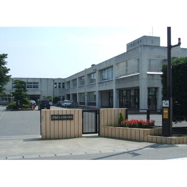 Primary school. Isesaki Municipal Miyago to elementary school 146m