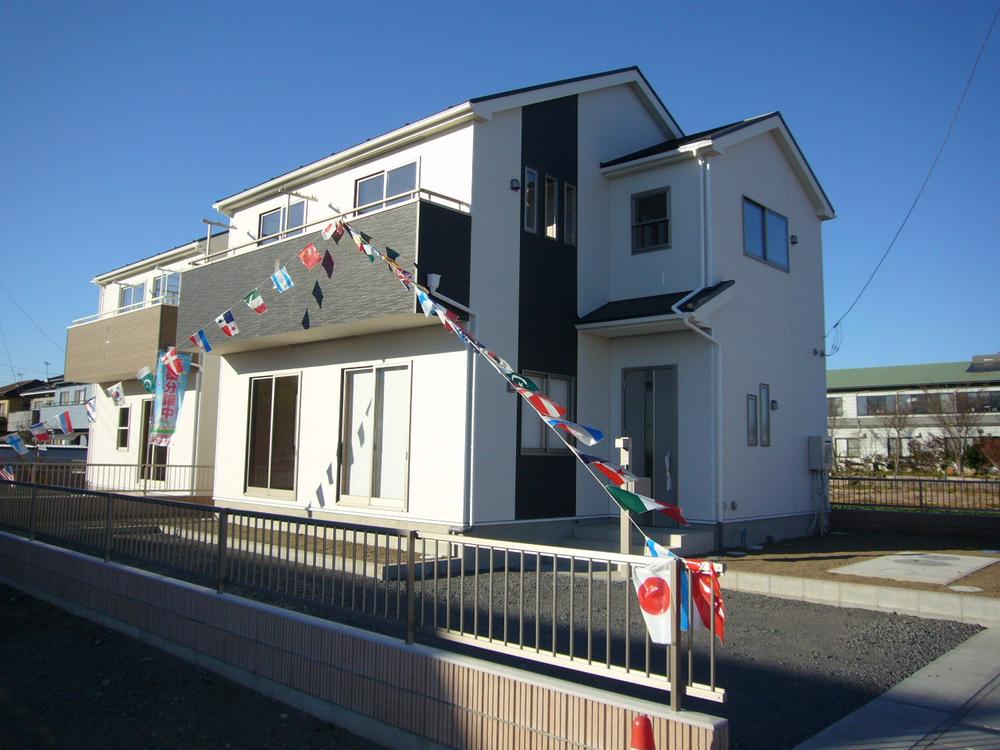 Local appearance photo. Local (11 May 2013) Shooting