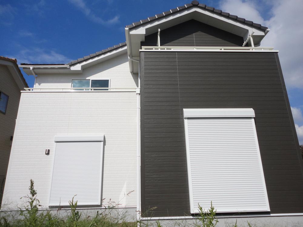 Local appearance photo. Local (11 May 2013) Shooting