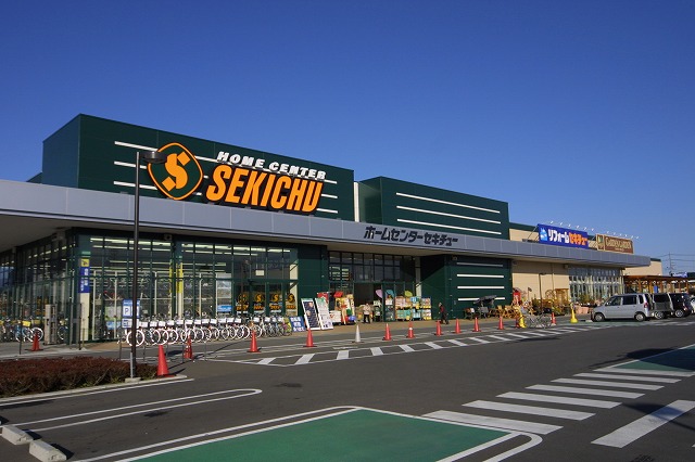Home center. Sekichu Isesaki Moro store up (home improvement) 1407m