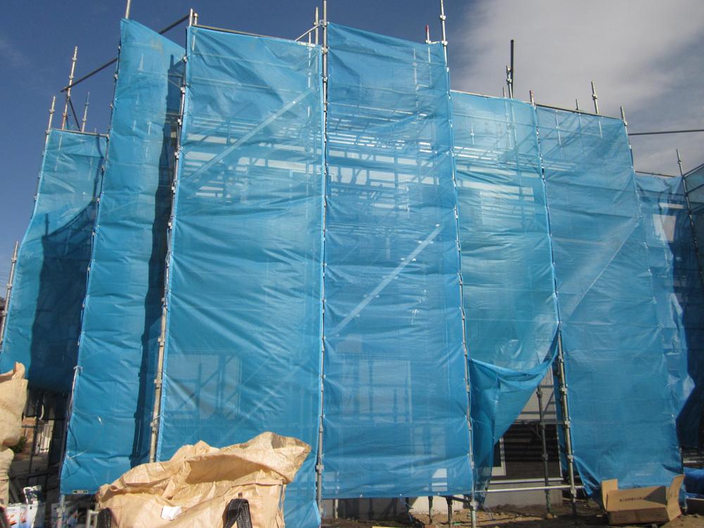 Local appearance photo. Local (11 May 2013) Shooting